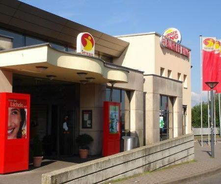 Rasthof Und Motel Fernthal Neustadt  Exterior photo