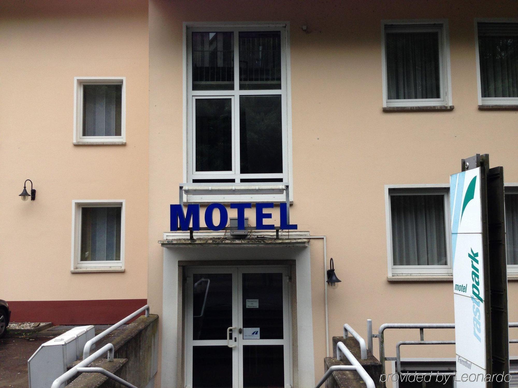 Rasthof Und Motel Fernthal Neustadt  Exterior photo